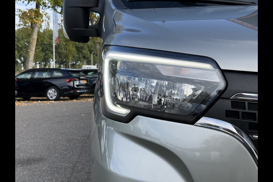 Renault Master T35 2.3 dCi 150 L2H2 ZB Edition | NL-auto | 18'' Sportvelgen | 3.5T Trekhaak | 2x Schuifd. | Carplay | Camera