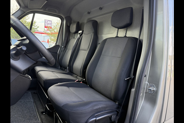 Renault Master T35 2.3 dCi 150 L2H2 ZB Edition | NL-auto | 18'' Sportvelgen | 3.5T Trekhaak | 2x Schuifd. | Carplay | Camera