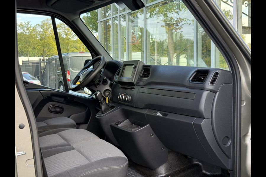 Renault Master T35 2.3 dCi 150 L2H2 ZB Edition | NL-auto | 18'' Sportvelgen | 3.5T Trekhaak | 2x Schuifd. | Carplay | Camera