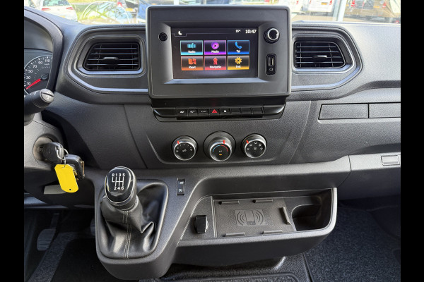 Renault Master T35 2.3 dCi 150 L2H2 ZB Edition | NL-auto | 18'' Sportvelgen | 3.5T Trekhaak | 2x Schuifd. | Carplay | Camera