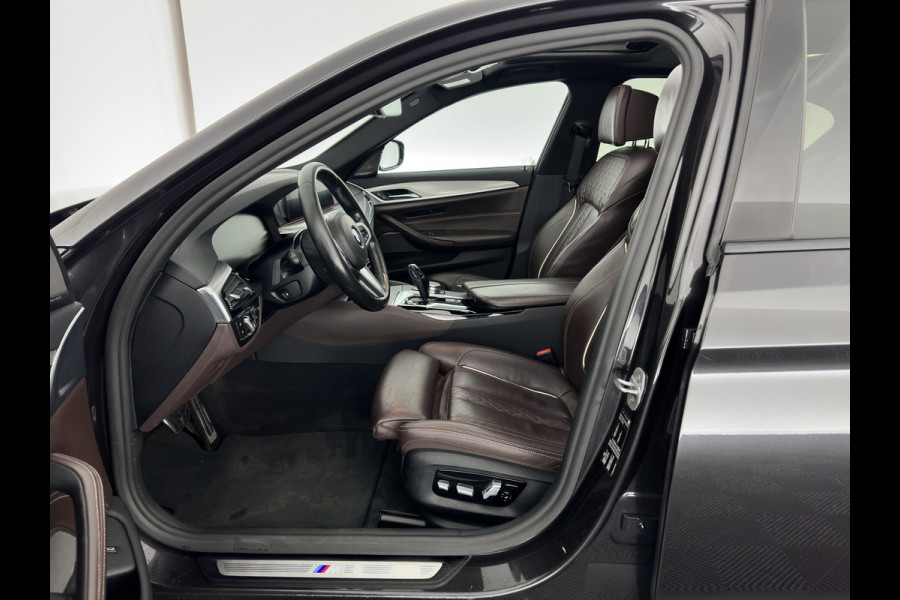 BMW 5 Serie 520i High Executive Edition M-Sportpack Aut. *PANO | LUXURY-LEATHER | FULL-LED | HARMAN/KARDON | MEMORY-PACK | DIGI-COCKPIT | NAVI-FULLMAP | HEATED-SPORTSEATS | DAB+ | AMBIENT-LIGHT | ECC | PDC | CRUISE | 19''ALU*
