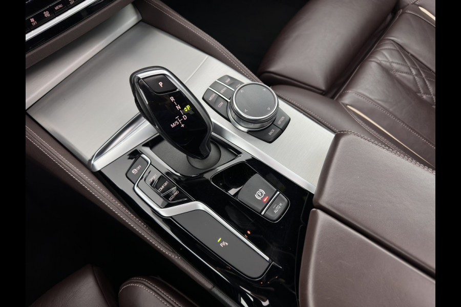 BMW 5 Serie 520i High Executive Edition M-Sportpack Aut. *PANO | LUXURY-LEATHER | FULL-LED | HARMAN/KARDON | MEMORY-PACK | DIGI-COCKPIT | NAVI-FULLMAP | HEATED-SPORTSEATS | DAB+ | AMBIENT-LIGHT | ECC | PDC | CRUISE | 19''ALU*