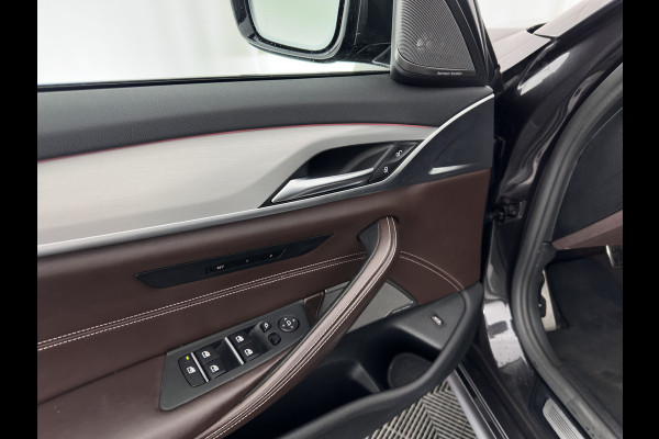 BMW 5 Serie 520i High Executive Edition M-Sportpack Aut. *PANO | LUXURY-LEATHER | FULL-LED | HARMAN/KARDON | MEMORY-PACK | DIGI-COCKPIT | NAVI-FULLMAP | HEATED-SPORTSEATS | DAB+ | AMBIENT-LIGHT | ECC | PDC | CRUISE | 19''ALU*