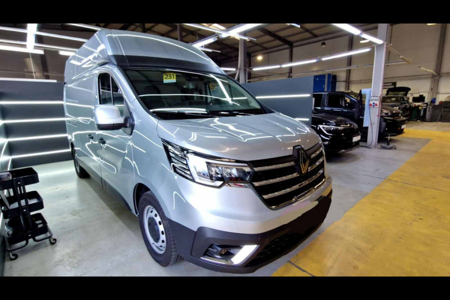 Renault Trafic 2.0 Blue dCi 170PK T30 L2H2 Extra Werkplaatsinrichting Airco | Cruise | Navi | trekhaak