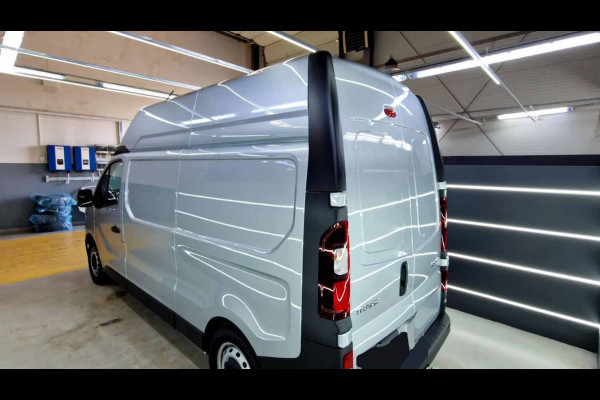 Renault Trafic 2.0 Blue dCi 170PK T30 L2H2 Extra Werkplaatsinrichting Airco | Cruise | Navi | trekhaak