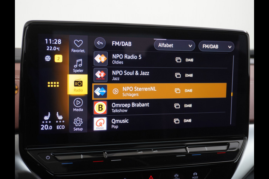 Volkswagen ID.4 Pro Max 77kWh Ergo-Active Elek. Stoelen Memory Leer/Alcantara Trekhaak Warmtepomp Panoramadak Head-Up 360°Camera Apple Carplay A Adap.Cruise Elek.Achterklep Stoel+Stuurverwarming DAB Keyless Advanced 1e Eigenaar Origineel Nederlandse Auto Zeer Compleet! Volkswagen ID.4 Pro Max 77kWh Ergo-Active Elek. Stoelen Memory Leer/Alcantara Trekhaak Warmtepomp Panoramadak Head-Up 360°Camera Apple Carplay A Adap.Cruise Elek.Achterklep Stoel+Stuurverwarming DAB Keyless Advanced 1e Eigenaar Origineel Nederlandse Auto Zeer Compleet!