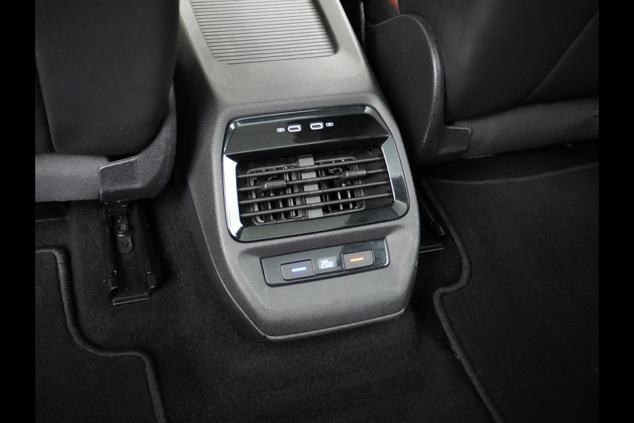 Volkswagen ID.4 Pro Max 77kWh Ergo-Active Elek. Stoelen Memory Leer/Alcantara Trekhaak Warmtepomp Panoramadak Head-Up 360°Camera Apple Carplay A Adap.Cruise Elek.Achterklep Stoel+Stuurverwarming DAB Keyless Advanced 1e Eigenaar Origineel Nederlandse Auto Zeer Compleet! Volkswagen ID.4 Pro Max 77kWh Ergo-Active Elek. Stoelen Memory Leer/Alcantara Trekhaak Warmtepomp Panoramadak Head-Up 360°Camera Apple Carplay A Adap.Cruise Elek.Achterklep Stoel+Stuurverwarming DAB Keyless Advanced 1e Eigenaar Origineel Nederlandse Auto Zeer Compleet!