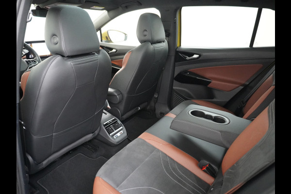 Volkswagen ID.4 Pro Max 77kWh Ergo-Active Elek. Stoelen Memory Leer/Alcantara Trekhaak Warmtepomp Panoramadak Head-Up 360°Camera Apple Carplay A Adap.Cruise Elek.Achterklep Stoel+Stuurverwarming DAB Keyless Advanced 1e Eigenaar Origineel Nederlandse Auto Zeer Compleet! Volkswagen ID.4 Pro Max 77kWh Ergo-Active Elek. Stoelen Memory Leer/Alcantara Trekhaak Warmtepomp Panoramadak Head-Up 360°Camera Apple Carplay A Adap.Cruise Elek.Achterklep Stoel+Stuurverwarming DAB Keyless Advanced 1e Eigenaar Origineel Nederlandse Auto Zeer Compleet!