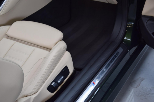 BMW 4 Serie Cabrio 430i High Executive *M-Pakket* Org.NL|1e Eig|Dealer onderhouden!|Airscarf