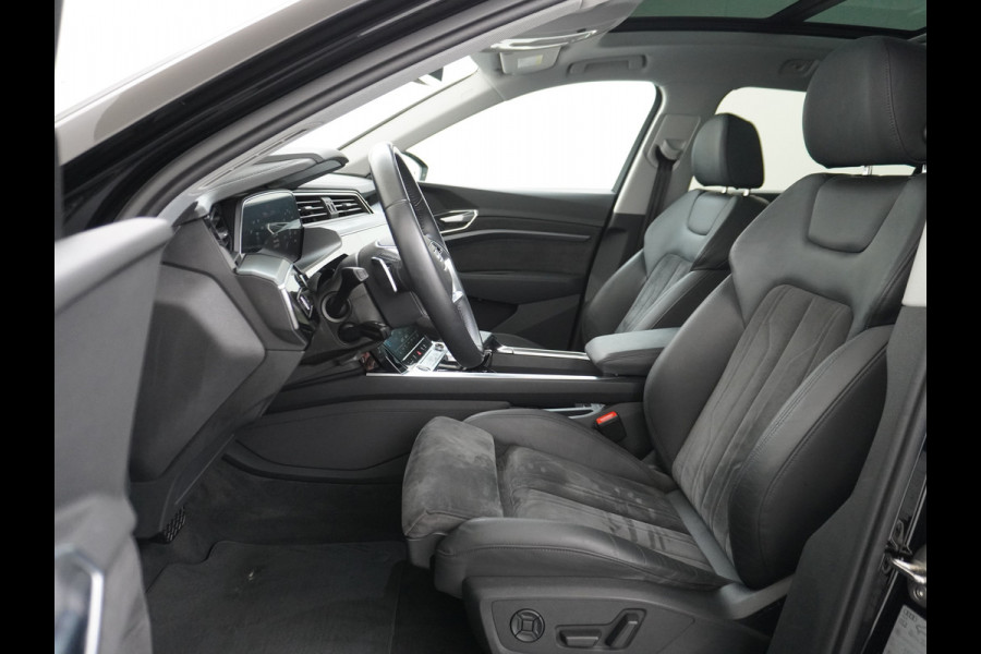 Audi e-tron 55 Quattro 95kWh 408PK Trekhaak Leder/Alcantara Panoramadak Adap.Cruise Navi Ecc Stoelverwarming Business Edition Plus Luchtvering Memory Lmv Elek.Achterklep Privacy Glas Keyless 1e Eigenaar 1.800KG Trekgewicht Zeer compleet!