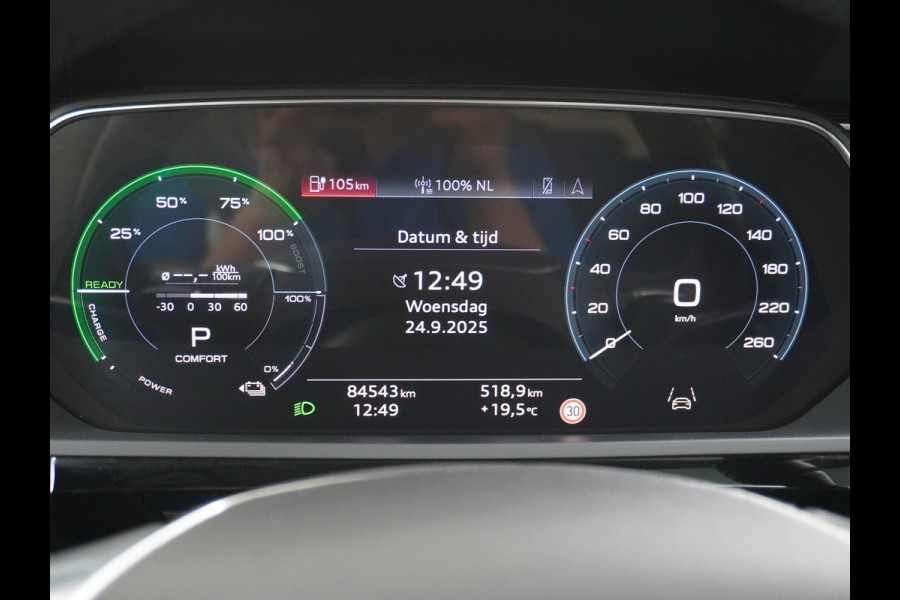 Audi e-tron 55 Quattro 95kWh 408PK Trekhaak Leder/Alcantara Panoramadak Adap.Cruise Navi Ecc Stoelverwarming Business Edition Plus Luchtvering Memory Lmv Elek.Achterklep Privacy Glas Keyless 1e Eigenaar 1.800KG Trekgewicht Zeer compleet!