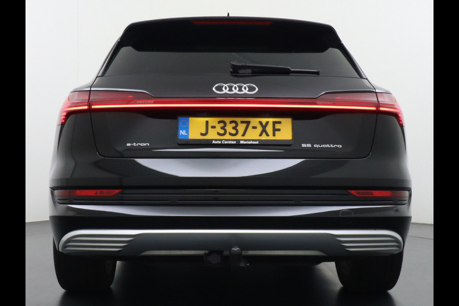 Audi e-tron 55 Quattro 95kWh 408PK Trekhaak Leder/Alcantara Panoramadak Adap.Cruise Navi Ecc Stoelverwarming Business Edition Plus Luchtvering Memory Lmv Elek.Achterklep Privacy Glas Keyless 1e Eigenaar 1.800KG Trekgewicht Zeer compleet!