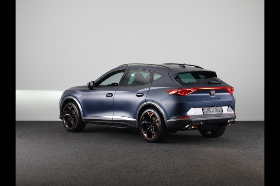 CUPRA Formentor 1.4 e-Hybrid VZ Performance 245pk | Trekhaak | Parkeercamera | Adaptieve cruise controle | Elektrisch verstelbare bestuurderstoel met geheugen