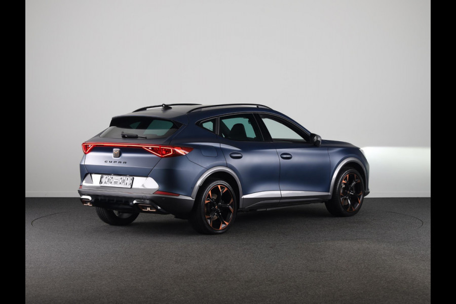 CUPRA Formentor 1.4 e-Hybrid VZ Performance 245pk | Trekhaak | Parkeercamera | Adaptieve cruise controle | Elektrisch verstelbare bestuurderstoel met geheugen
