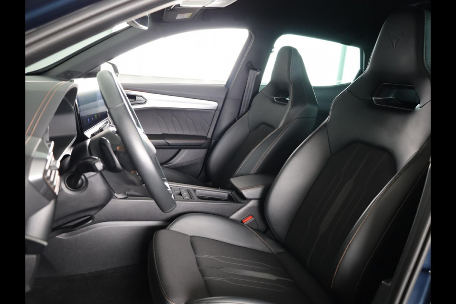 CUPRA Formentor 1.4 e-Hybrid VZ Performance 245pk | Trekhaak | Parkeercamera | Adaptieve cruise controle | Elektrisch verstelbare bestuurderstoel met geheugen