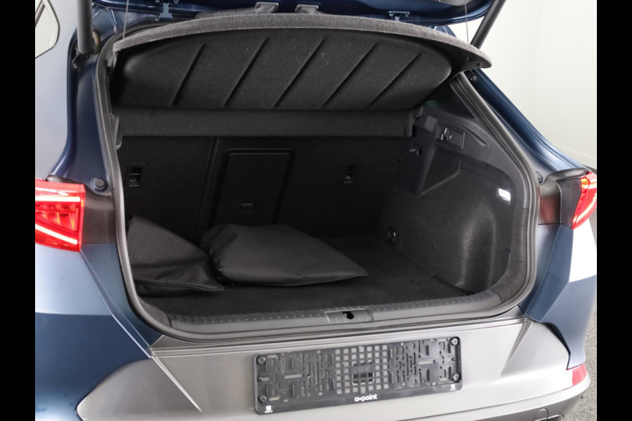 CUPRA Formentor 1.4 e-Hybrid VZ Performance 245pk | Trekhaak | Parkeercamera | Adaptieve cruise controle | Elektrisch verstelbare bestuurderstoel met geheugen