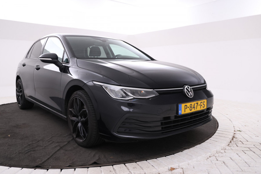 Volkswagen Golf 1.0 TSI Life 5  Deurs hatchback, Stoelverw. Apple carplay Volkswagen Golf 1.0 TSI Life 5  Deurs hatchback, Stoelverw. Apple carplay