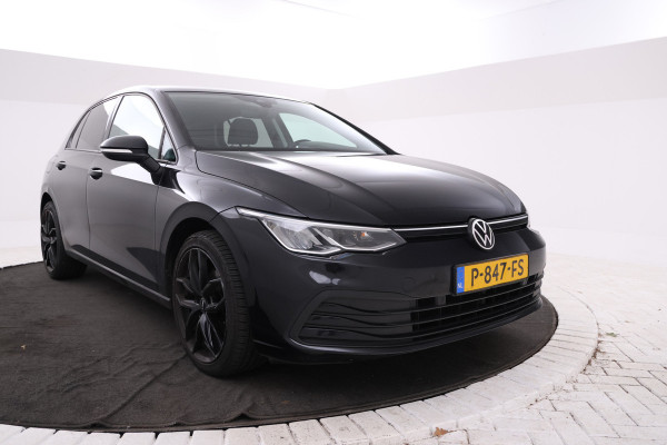Volkswagen Golf 1.0 TSI Life 5  Deurs hatchback, Stoelverw. Apple carplay Volkswagen Golf 1.0 TSI Life 5  Deurs hatchback, Stoelverw. Apple carplay