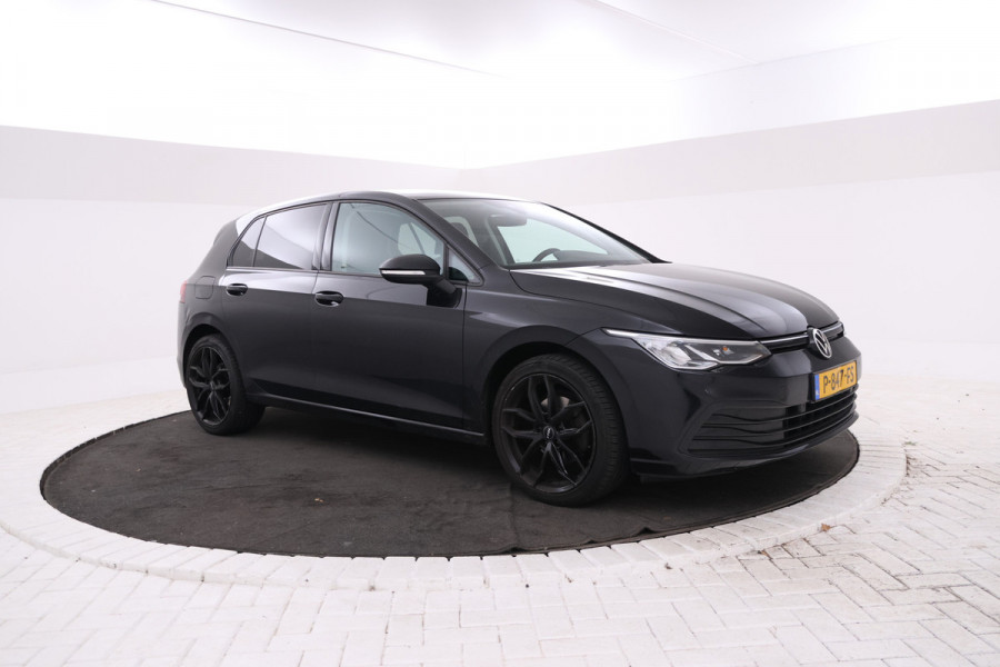 Volkswagen Golf 1.0 TSI Life 5  Deurs hatchback, Stoelverw. Apple carplay Volkswagen Golf 1.0 TSI Life 5  Deurs hatchback, Stoelverw. Apple carplay