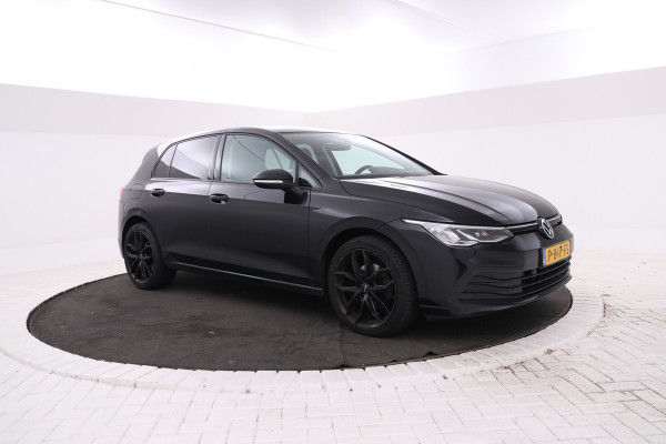 Volkswagen Golf 1.0 TSI Life 5  Deurs hatchback, Stoelverw. Apple carplay Volkswagen Golf 1.0 TSI Life 5  Deurs hatchback, Stoelverw. Apple carplay