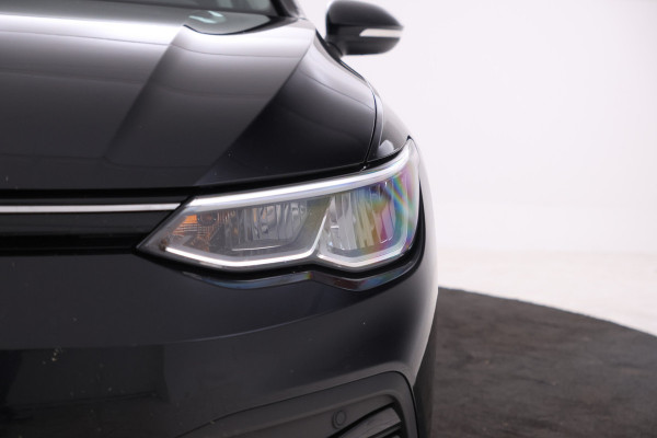 Volkswagen Golf 1.0 TSI Life 5  Deurs hatchback, Stoelverw. Apple carplay Volkswagen Golf 1.0 TSI Life 5  Deurs hatchback, Stoelverw. Apple carplay