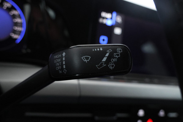 Volkswagen Golf 1.0 TSI Life 5  Deurs hatchback, Stoelverw. Apple carplay Volkswagen Golf 1.0 TSI Life 5  Deurs hatchback, Stoelverw. Apple carplay
