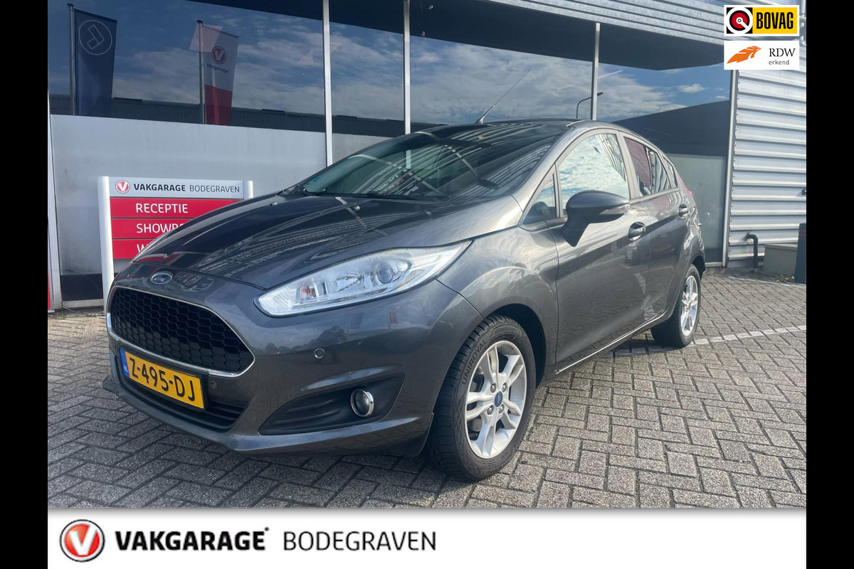 Ford Fiesta 1.0 EcoBoost Titanium / CarPlay Ford Fiesta 1.0 EcoBoost Titanium / CarPlay