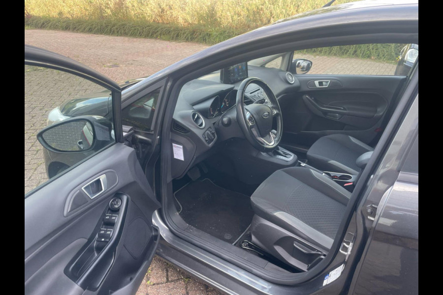 Ford Fiesta 1.0 EcoBoost Titanium / CarPlay Ford Fiesta 1.0 EcoBoost Titanium / CarPlay