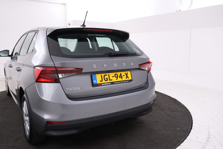 Škoda Fabia 1.0 TSI Ambition Nieuw model, Apple carplay, Climate,