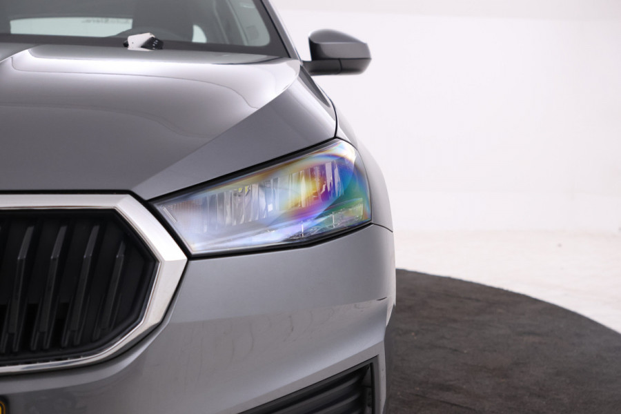 Škoda Fabia 1.0 TSI Ambition Nieuw model, Apple carplay, Climate,