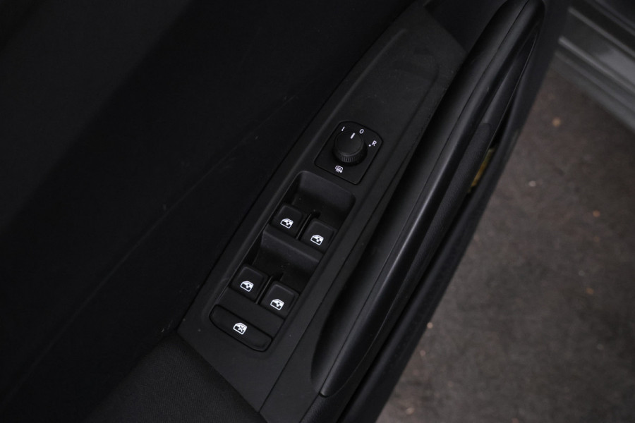 Škoda Fabia 1.0 TSI Ambition Nieuw model, Apple carplay, Climate,