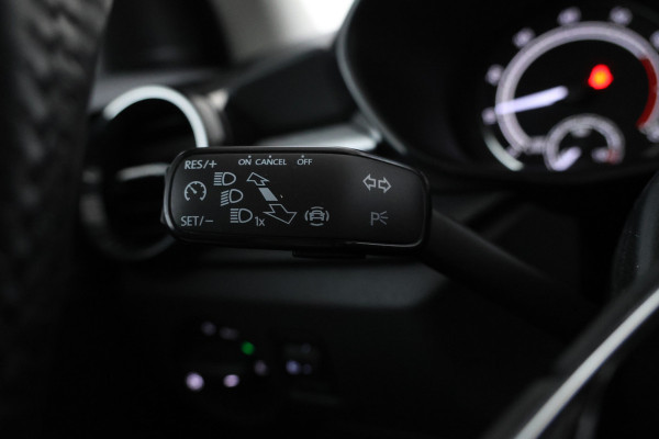 Škoda Fabia 1.0 TSI Ambition Nieuw model, Apple carplay, Climate,