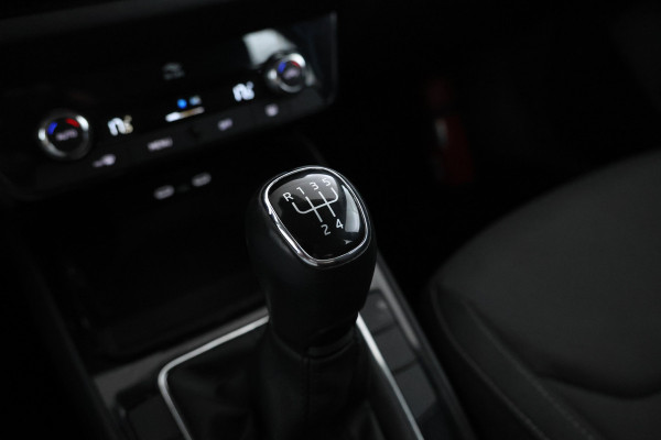 Škoda Fabia 1.0 TSI Ambition Nieuw model, Apple carplay, Climate,