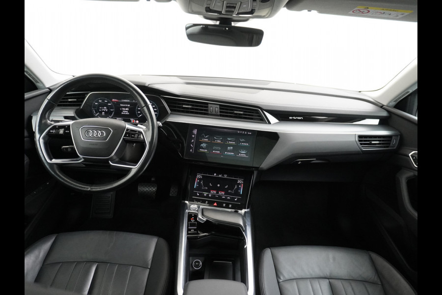 Audi e-tron 50 Quattro Launch Edition Plus 71kWh Leder SOH=91% Panoramadak Adap.Cruise Android Auto Wireless Apple Carplay Navi Ecc Luchtver Memory Stoelverwarming Led Elek.Achterklep Keyless 1e Eigenaar Origineel Nederlandse Auto