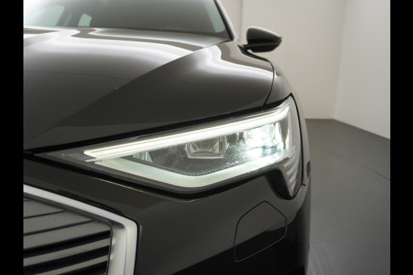 Audi e-tron 50 Quattro Launch Edition Plus 71kWh Leder SOH=91% Panoramadak Adap.Cruise Android Auto Wireless Apple Carplay Navi Ecc Luchtver Memory Stoelverwarming Led Elek.Achterklep Keyless 1e Eigenaar Origineel Nederlandse Auto