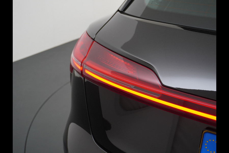 Audi e-tron 50 Quattro Launch Edition Plus 71kWh Leder SOH=91% Panoramadak Adap.Cruise Android Auto Wireless Apple Carplay Navi Ecc Luchtver Memory Stoelverwarming Led Elek.Achterklep Keyless 1e Eigenaar Origineel Nederlandse Auto