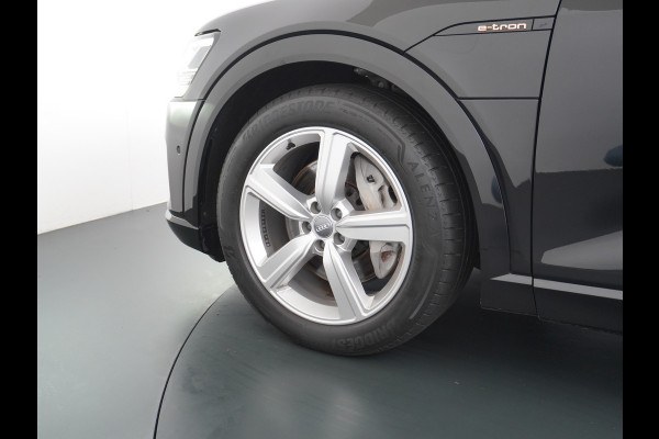 Audi e-tron 50 Quattro Launch Edition Plus 71kWh Leder SOH=91% Panoramadak Adap.Cruise Android Auto Wireless Apple Carplay Navi Ecc Luchtver Memory Stoelverwarming Led Elek.Achterklep Keyless 1e Eigenaar Origineel Nederlandse Auto