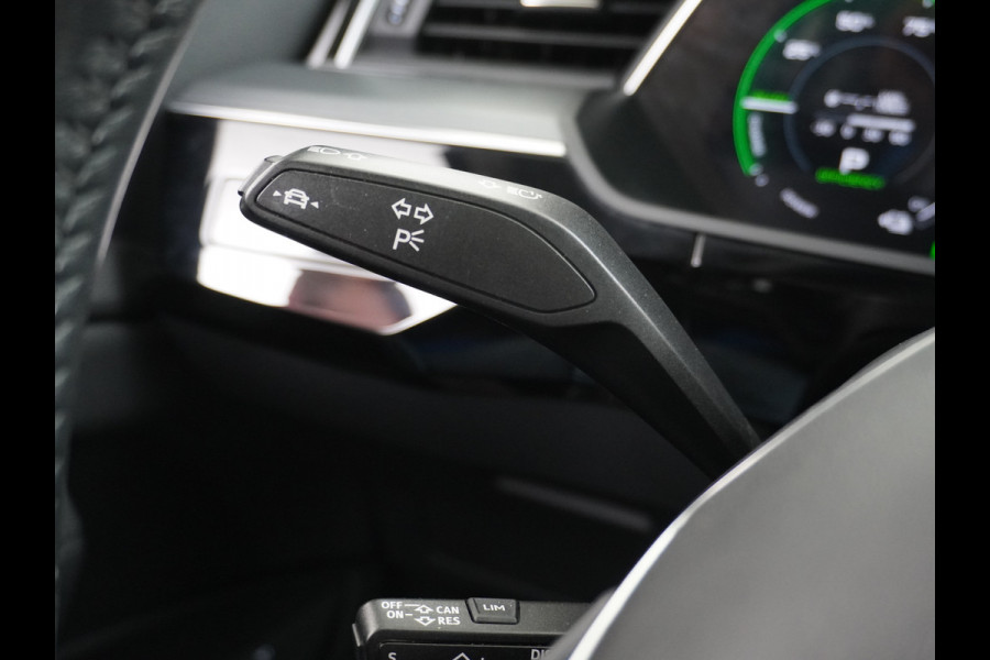 Audi e-tron 50 Quattro Launch Edition Plus 71kWh Leder SOH=91% Panoramadak Adap.Cruise Android Auto Wireless Apple Carplay Navi Ecc Luchtver Memory Stoelverwarming Led Elek.Achterklep Keyless 1e Eigenaar Origineel Nederlandse Auto