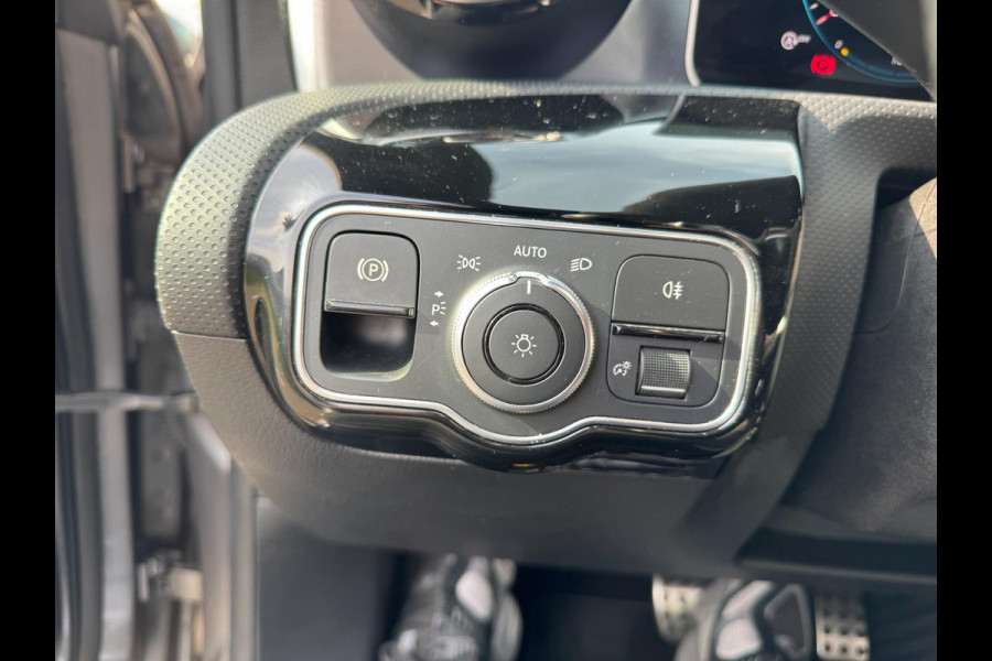 Mercedes-Benz CLA-Klasse 250 Pano 360 camera Sfeerverlichting Memory Mercedes-Benz CLA-Klasse 250 Pano 360 camera Sfeerverlichting Memory