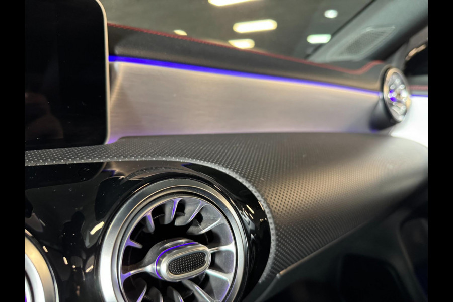 Mercedes-Benz CLA-Klasse 250 Pano 360 camera Sfeerverlichting Memory Mercedes-Benz CLA-Klasse 250 Pano 360 camera Sfeerverlichting Memory