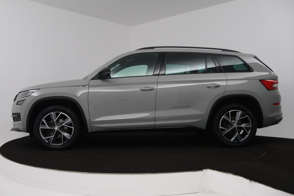 Škoda Kodiaq 1.5 TSI Sportline Business (TREKHAAK, DIGITALE COCKPIT, STOEL/STUUR VERWARMING, CAMERA, ELEKTR STOELEN, SFEER) Škoda Kodiaq 1.5 TSI Sportline Business (TREKHAAK, DIGITALE COCKPIT, STOEL/STUUR VERWARMING, CAMERA, ELEKTR STOELEN, SFEER)