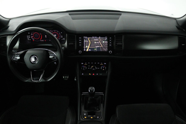 Škoda Kodiaq 1.5 TSI Sportline Business (TREKHAAK, DIGITALE COCKPIT, STOEL/STUUR VERWARMING, CAMERA, ELEKTR STOELEN, SFEER) Škoda Kodiaq 1.5 TSI Sportline Business (TREKHAAK, DIGITALE COCKPIT, STOEL/STUUR VERWARMING, CAMERA, ELEKTR STOELEN, SFEER)