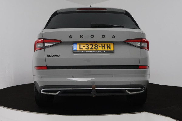 Škoda Kodiaq 1.5 TSI Sportline Business (TREKHAAK, DIGITALE COCKPIT, STOEL/STUUR VERWARMING, CAMERA, ELEKTR STOELEN, SFEER) Škoda Kodiaq 1.5 TSI Sportline Business (TREKHAAK, DIGITALE COCKPIT, STOEL/STUUR VERWARMING, CAMERA, ELEKTR STOELEN, SFEER)