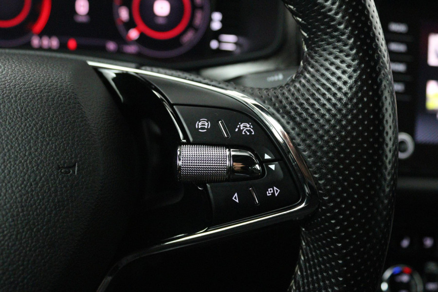 Škoda Kodiaq 1.5 TSI Sportline Business (TREKHAAK, DIGITALE COCKPIT, STOEL/STUUR VERWARMING, CAMERA, ELEKTR STOELEN, SFEER) Škoda Kodiaq 1.5 TSI Sportline Business (TREKHAAK, DIGITALE COCKPIT, STOEL/STUUR VERWARMING, CAMERA, ELEKTR STOELEN, SFEER)