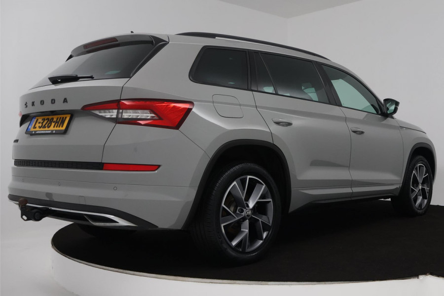 Škoda Kodiaq 1.5 TSI Sportline Business (TREKHAAK, DIGITALE COCKPIT, STOEL/STUUR VERWARMING, CAMERA, ELEKTR STOELEN, SFEER) Škoda Kodiaq 1.5 TSI Sportline Business (TREKHAAK, DIGITALE COCKPIT, STOEL/STUUR VERWARMING, CAMERA, ELEKTR STOELEN, SFEER)