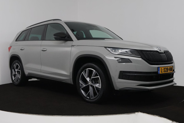 Škoda Kodiaq 1.5 TSI Sportline Business (TREKHAAK, DIGITALE COCKPIT, STOEL/STUUR VERWARMING, CAMERA, ELEKTR STOELEN, SFEER) Škoda Kodiaq 1.5 TSI Sportline Business (TREKHAAK, DIGITALE COCKPIT, STOEL/STUUR VERWARMING, CAMERA, ELEKTR STOELEN, SFEER)
