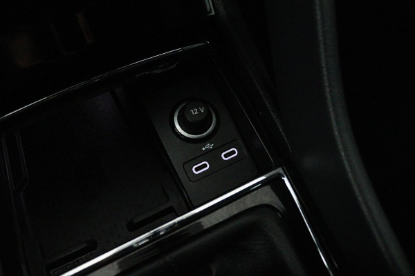 Škoda Kodiaq 1.5 TSI Sportline Business (TREKHAAK, DIGITALE COCKPIT, STOEL/STUUR VERWARMING, CAMERA, ELEKTR STOELEN, SFEER) Škoda Kodiaq 1.5 TSI Sportline Business (TREKHAAK, DIGITALE COCKPIT, STOEL/STUUR VERWARMING, CAMERA, ELEKTR STOELEN, SFEER)