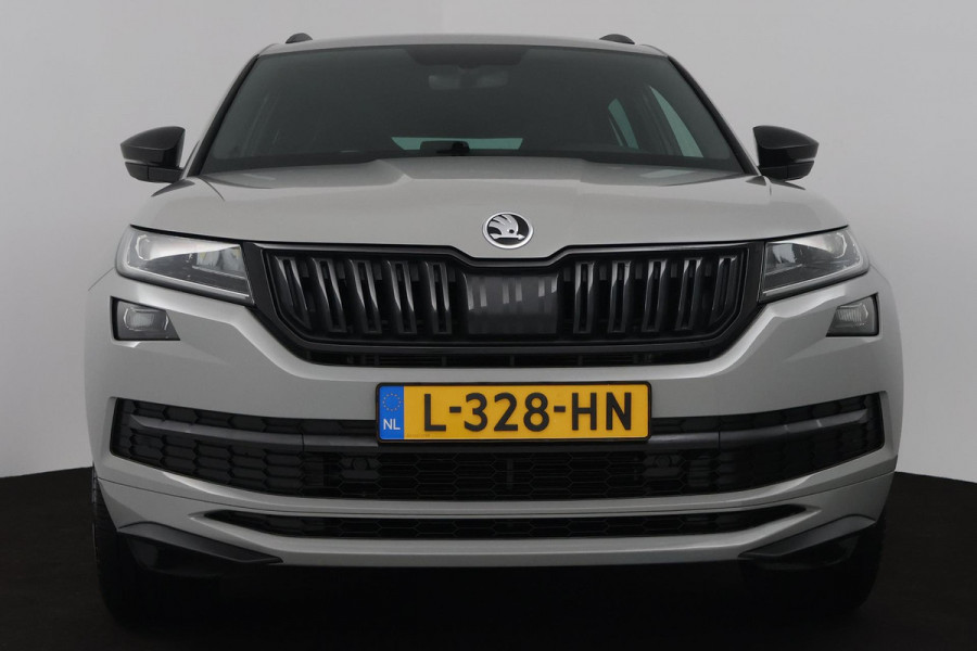 Škoda Kodiaq 1.5 TSI Sportline Business (TREKHAAK, DIGITALE COCKPIT, STOEL/STUUR VERWARMING, CAMERA, ELEKTR STOELEN, SFEER) Škoda Kodiaq 1.5 TSI Sportline Business (TREKHAAK, DIGITALE COCKPIT, STOEL/STUUR VERWARMING, CAMERA, ELEKTR STOELEN, SFEER)