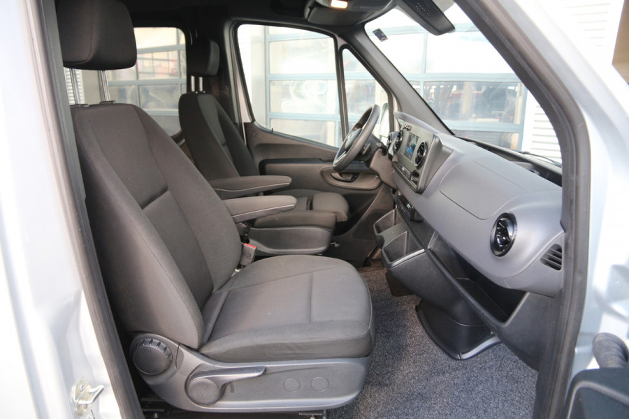 Mercedes-Benz Sprinter 170PK CDI | Aut. | DC | L3H2 | Camera | Cruise | Clima.. Mercedes-Benz Sprinter 170PK CDI | Aut. | DC | L3H2 | Camera | Cruise | Clima..