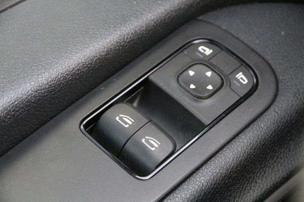 Mercedes-Benz Sprinter 170PK CDI | Aut. | DC | L3H2 | Camera | Cruise | Clima.. Mercedes-Benz Sprinter 170PK CDI | Aut. | DC | L3H2 | Camera | Cruise | Clima..